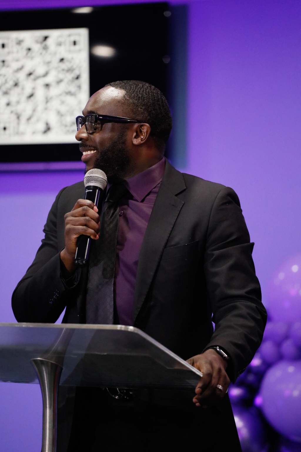 Dr. Jonathan Lotson speaking